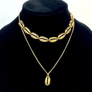 🆕 Cowrie Shell Summer Beach Necklace Seashell